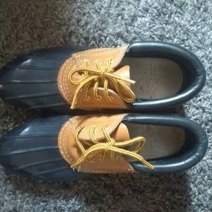 Women's duck shoes size 9